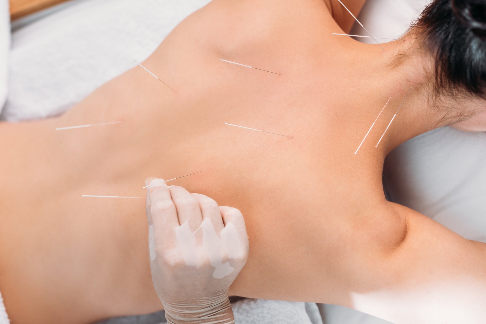 cropped-shot-of-cosmetologist-putting-needles-on-w-2024-11-17-19-37-31-utc